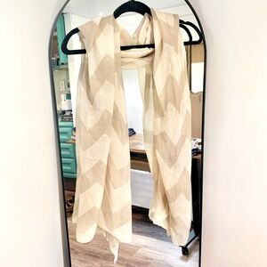 🌈5/$10 Sheer Chevron Scarf